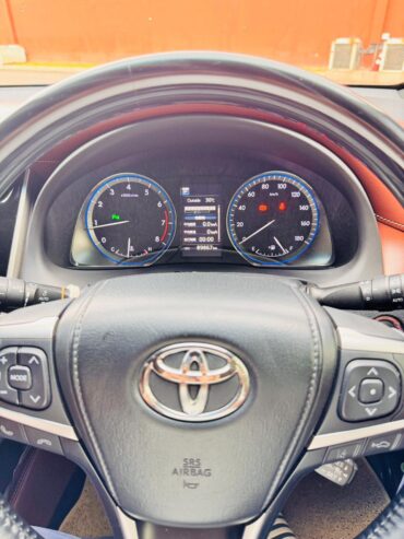 Toyota Harrier Premium 2017