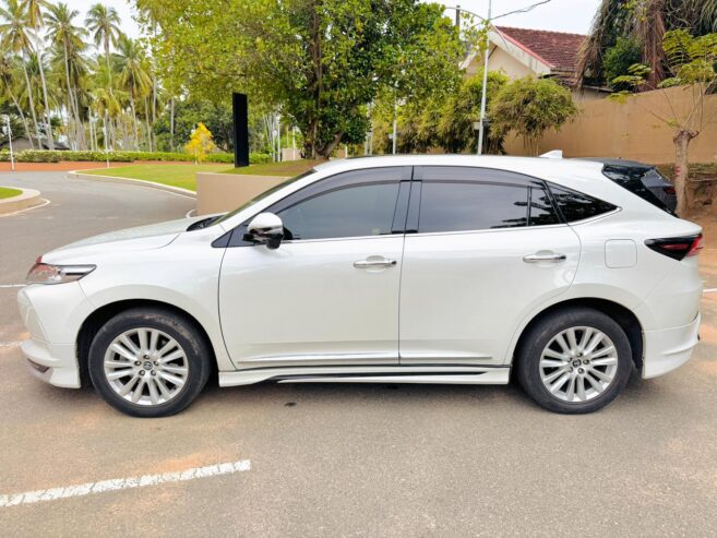 Toyota Harrier Premium 2017