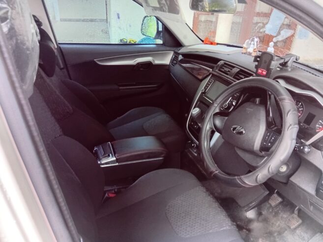 Mahindra KUV 100 2023