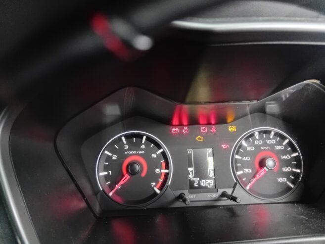 Mahindra KUV 100 2023