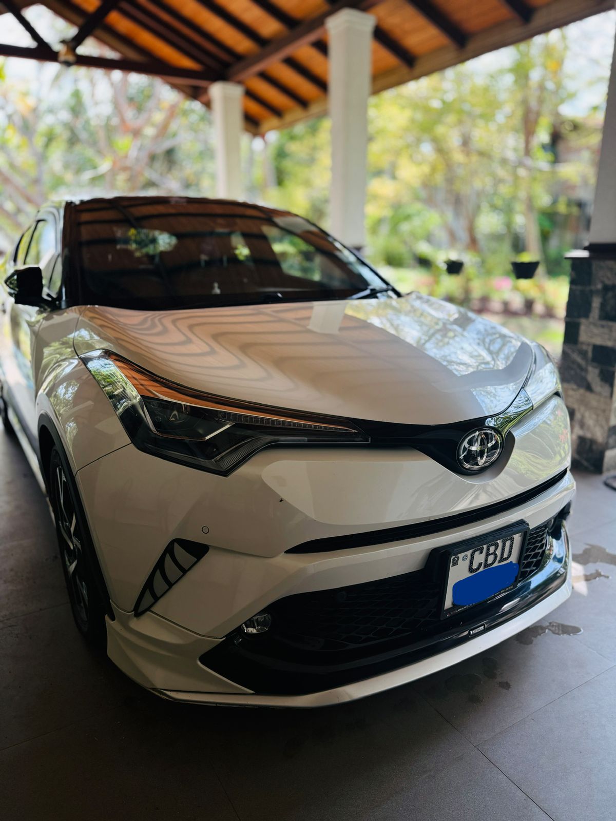 Toyota CHR NGX 10 2018