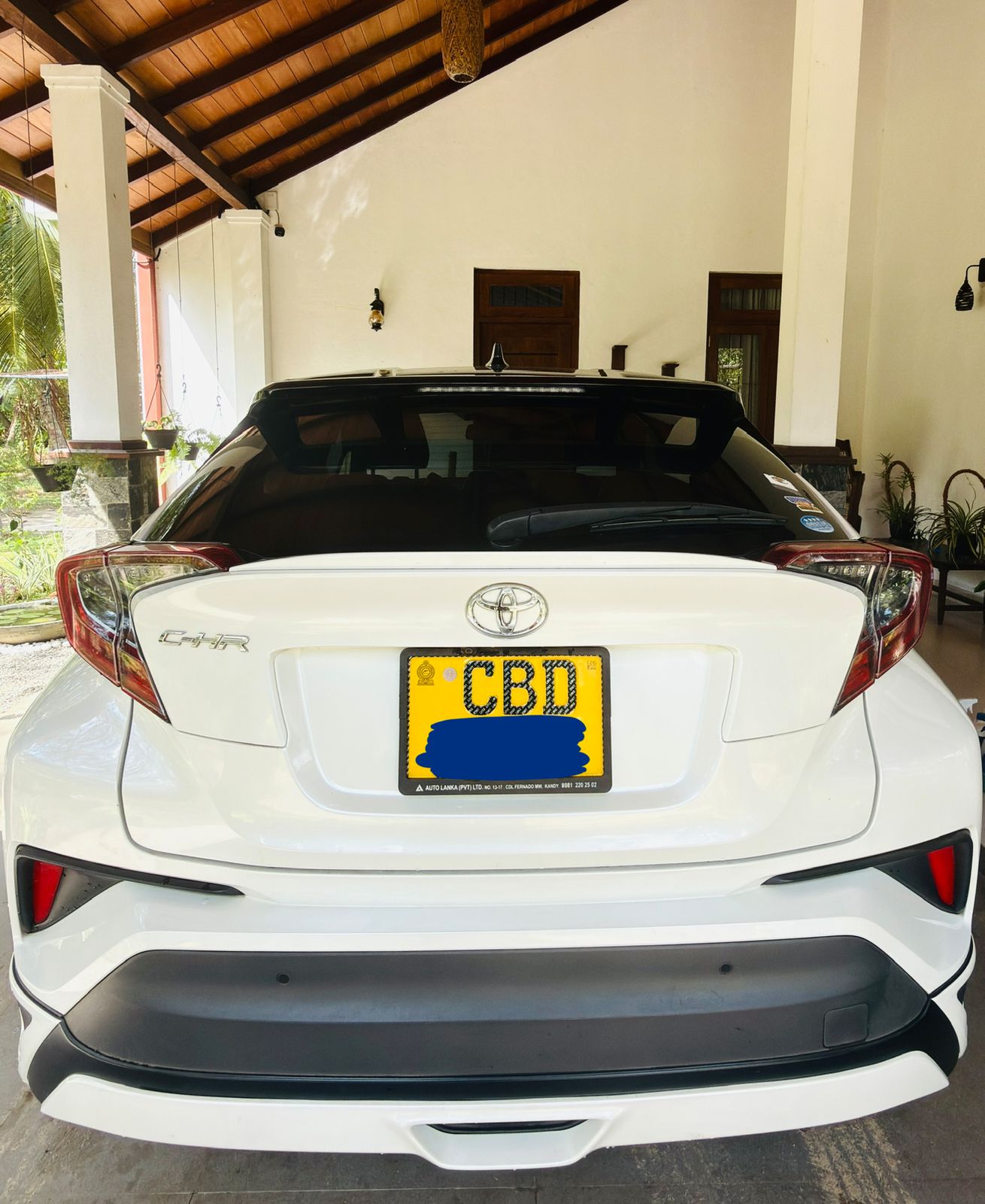 Toyota CHR NGX 10 2018