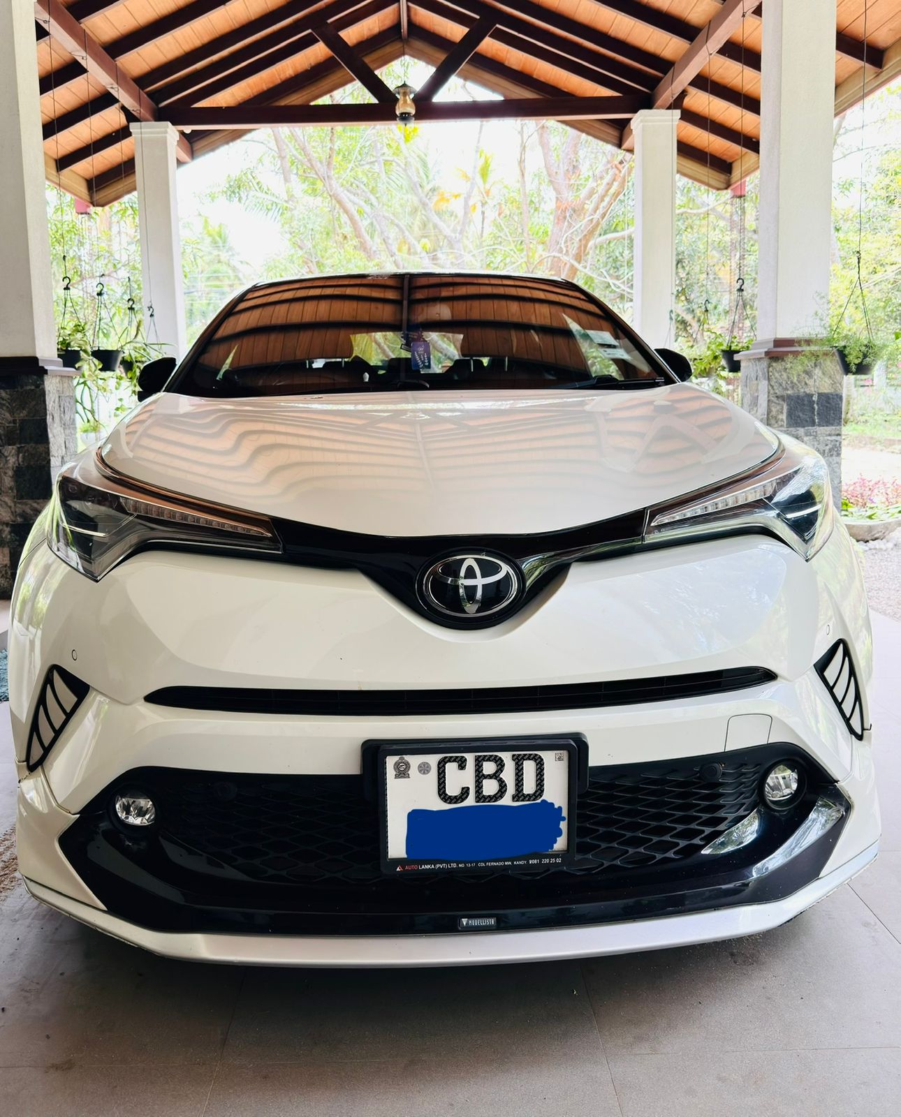 Toyota CHR NGX 10 2018