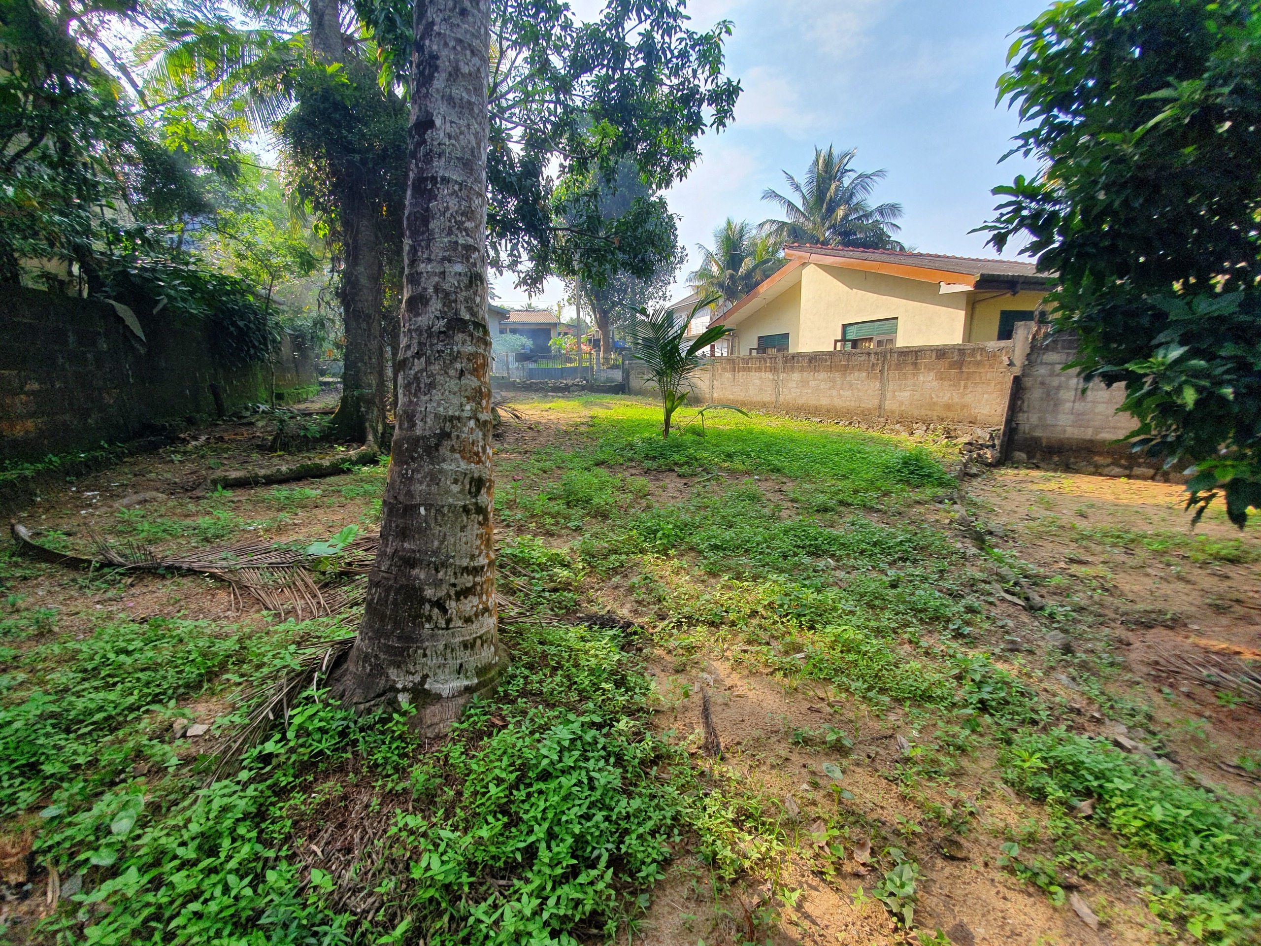 Land For Sale In Kahathuduwa