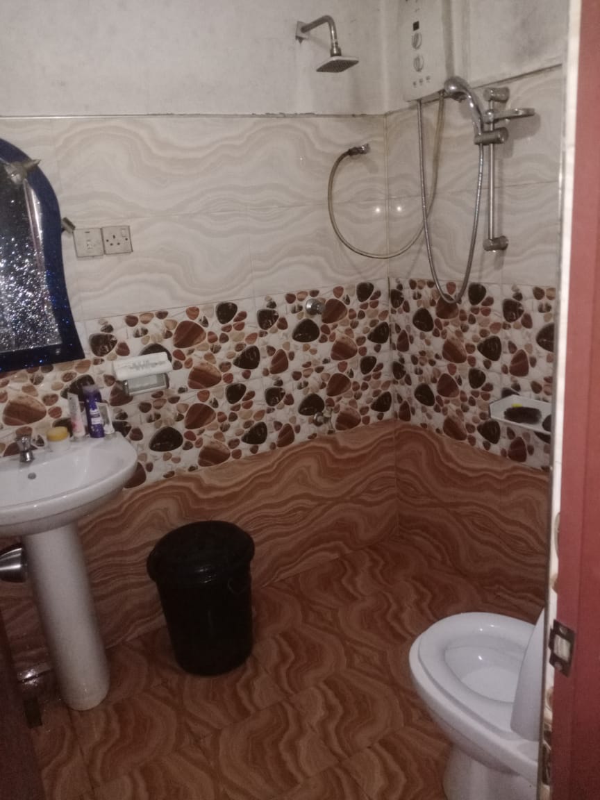 පදිංචියට සුදුසු නිවස සමඟ ඉඩම විකිණීමට Gampola