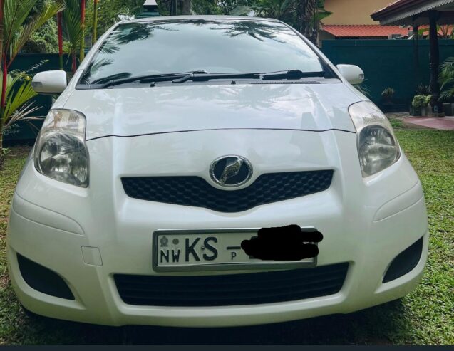 Toyota Vitz SCP 90 2008