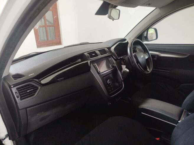 Mahindra KUV 100 2021