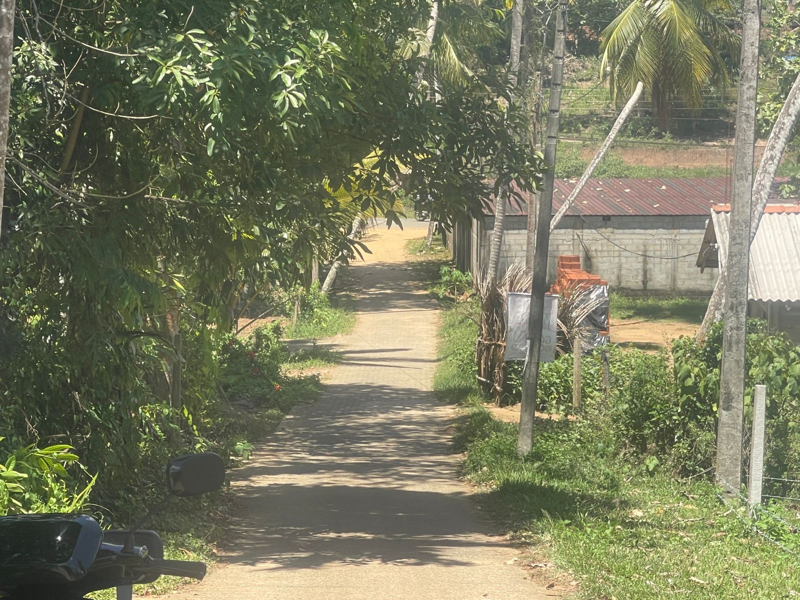 බෙලිඅත්ත නගරයේන් පදිංචියට හොද ඉඩම