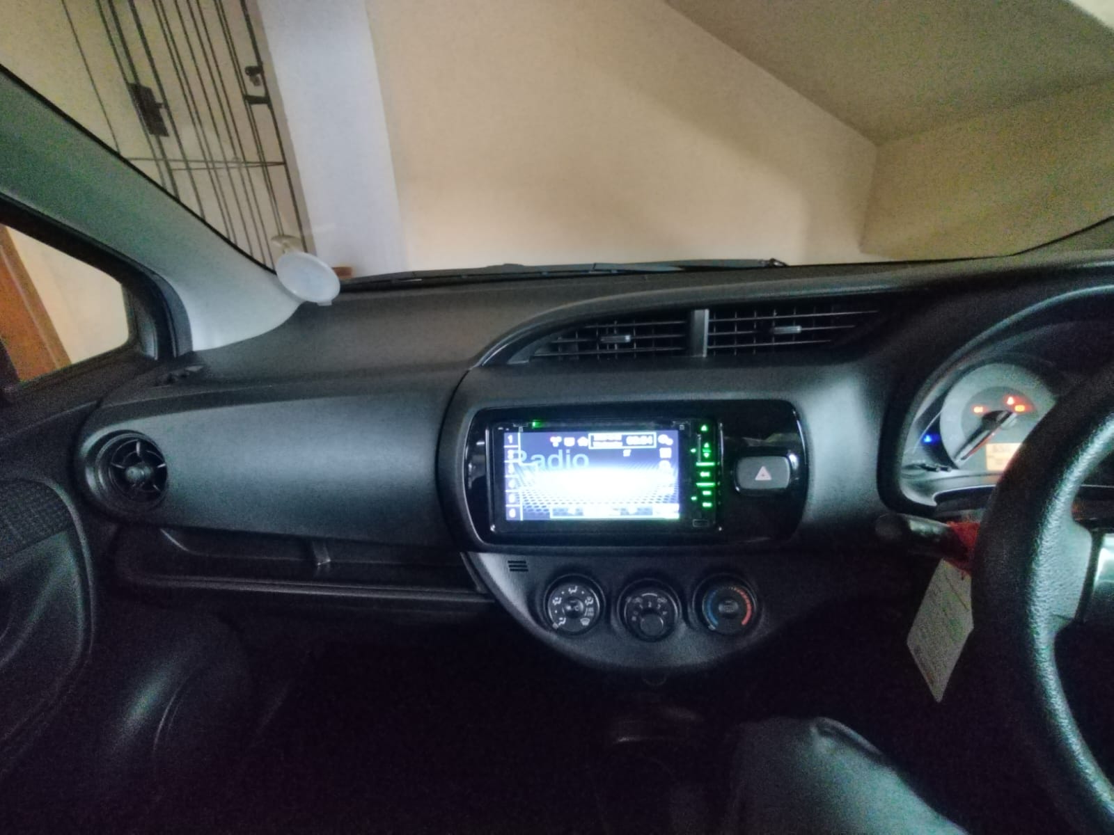 Toyota Vitz 2017