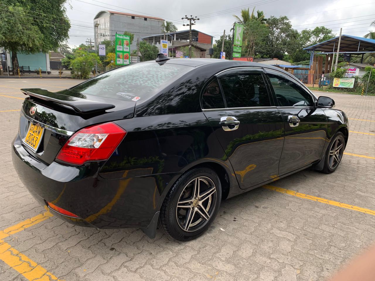 Micro Emgrand Tiptronic 2015