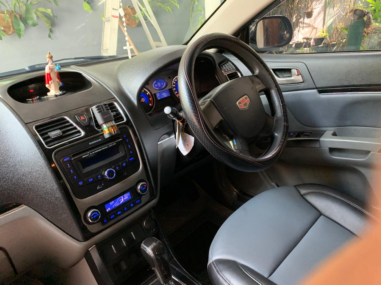 Micro Emgrand Tiptronic 2015