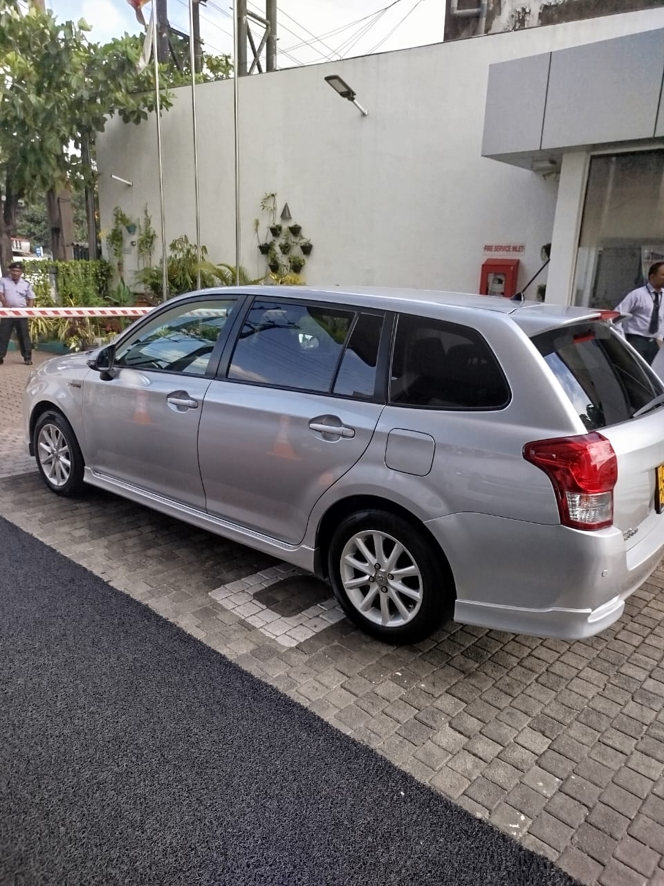 Toyota Axio Fielder 2013