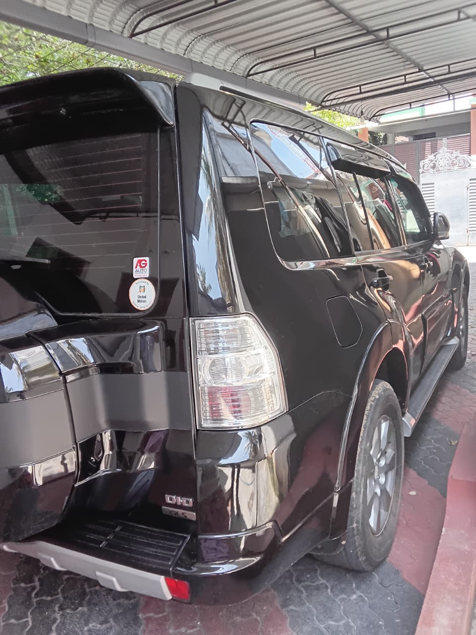 Mitsubishi Montero 2013