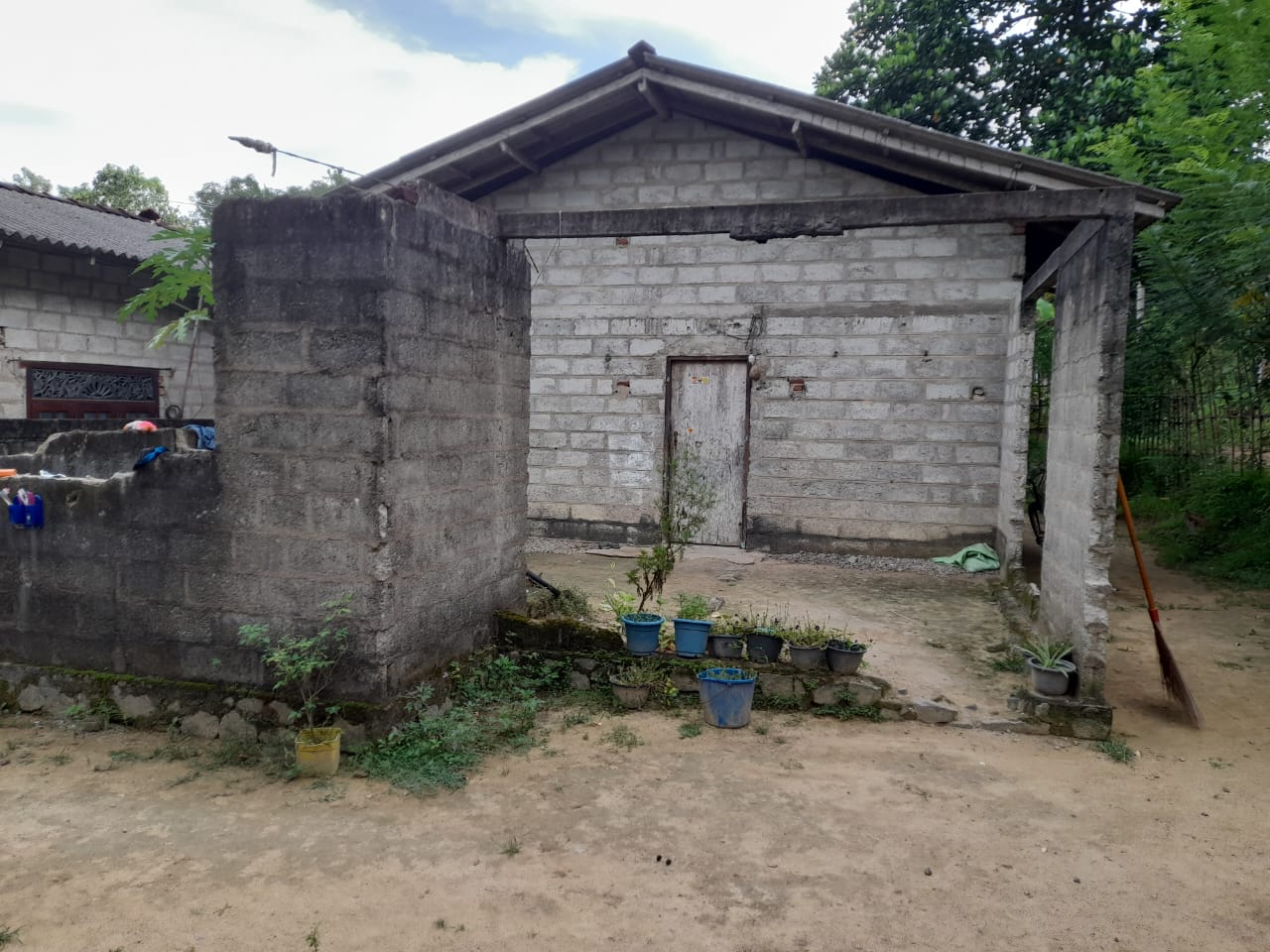 House for Sale in Varakapitiya