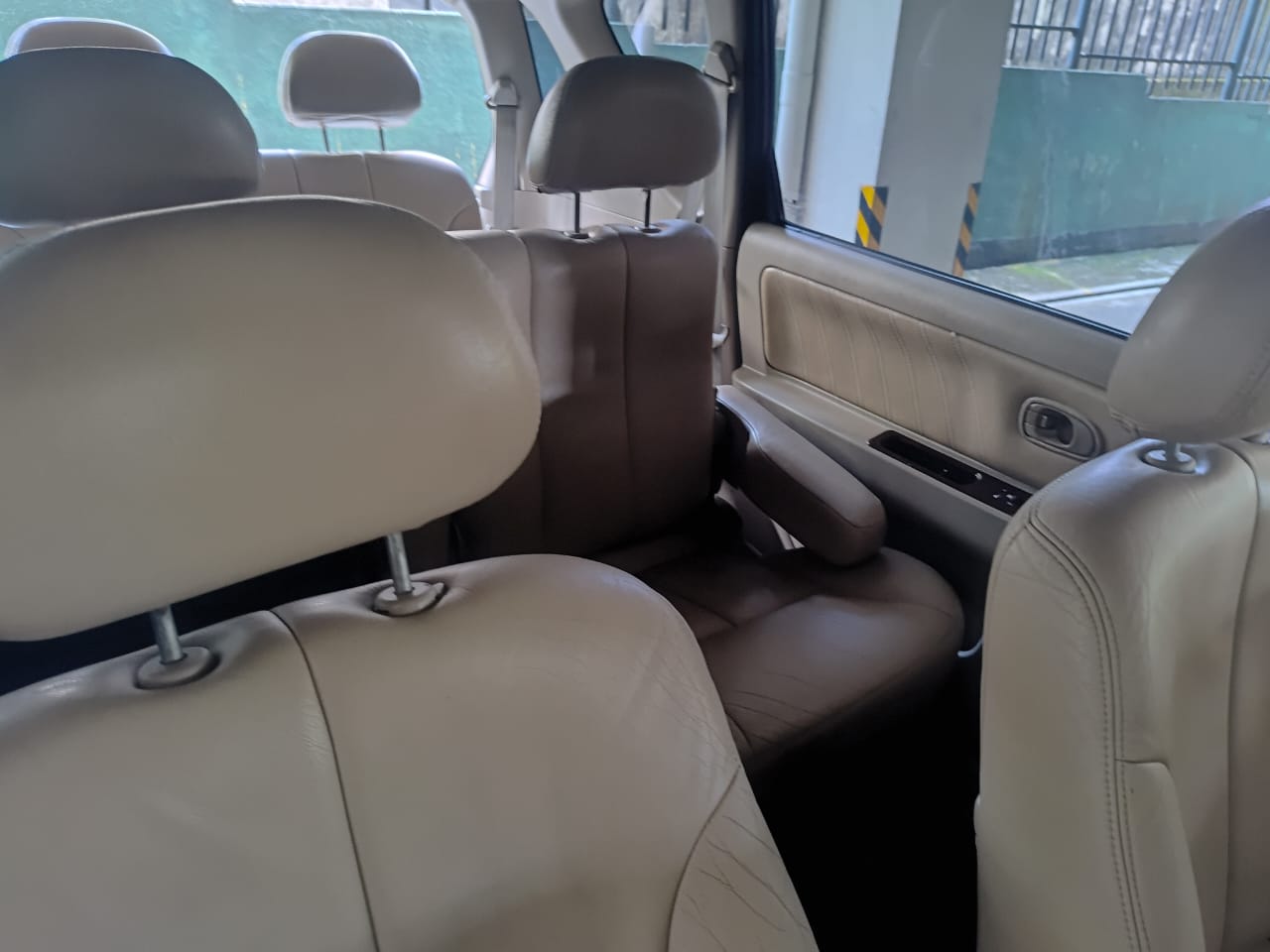 Kia Carens 7 Seater 2001