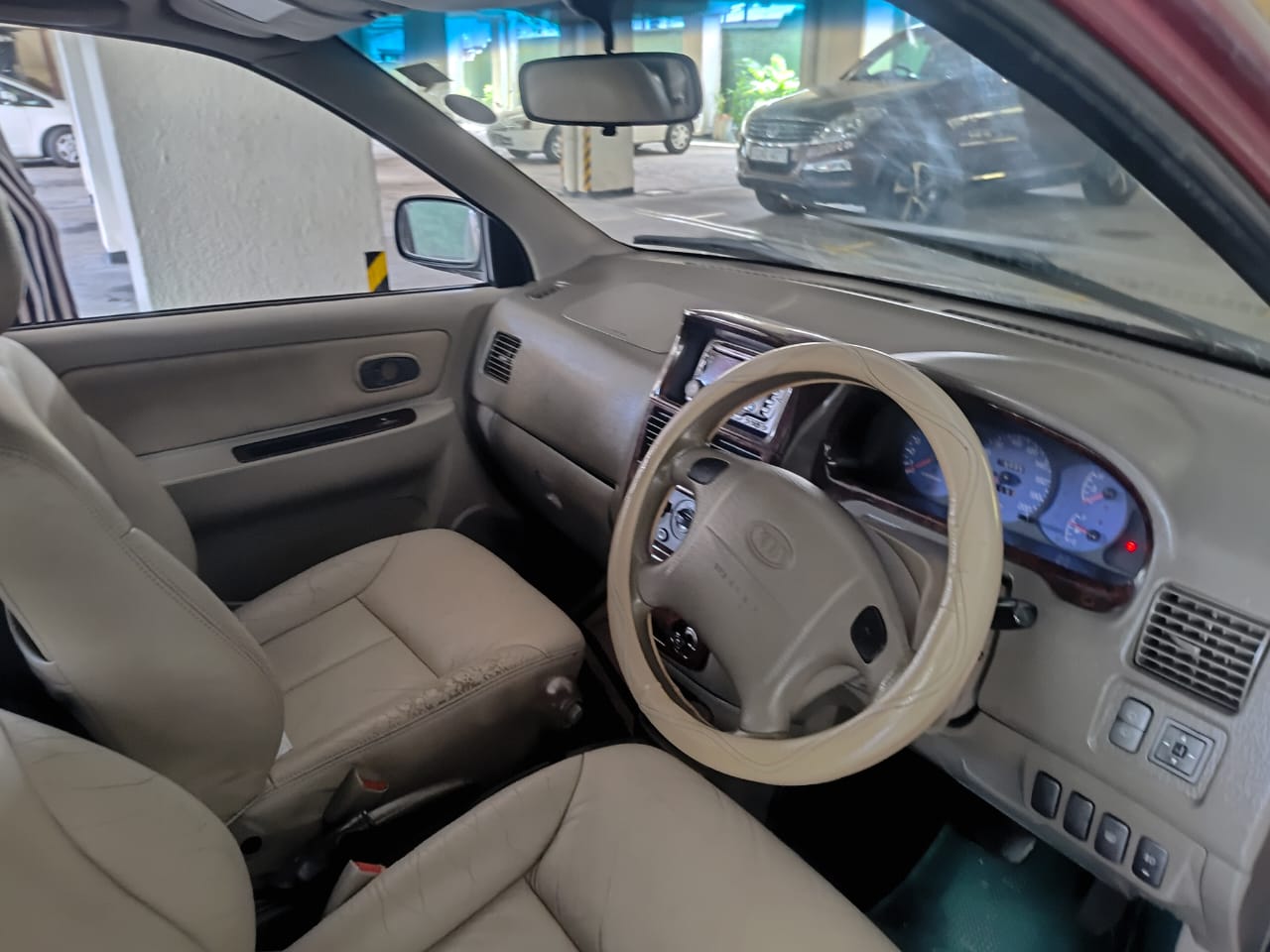 Kia Carens 7 Seater 2001