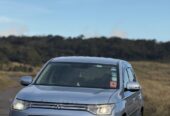 Mitsubishi Outlander PHEV 2013