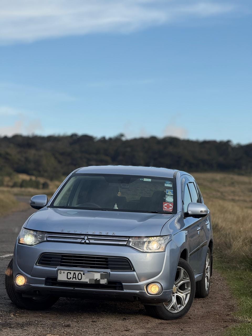Mitsubishi Outlander PHEV 2013