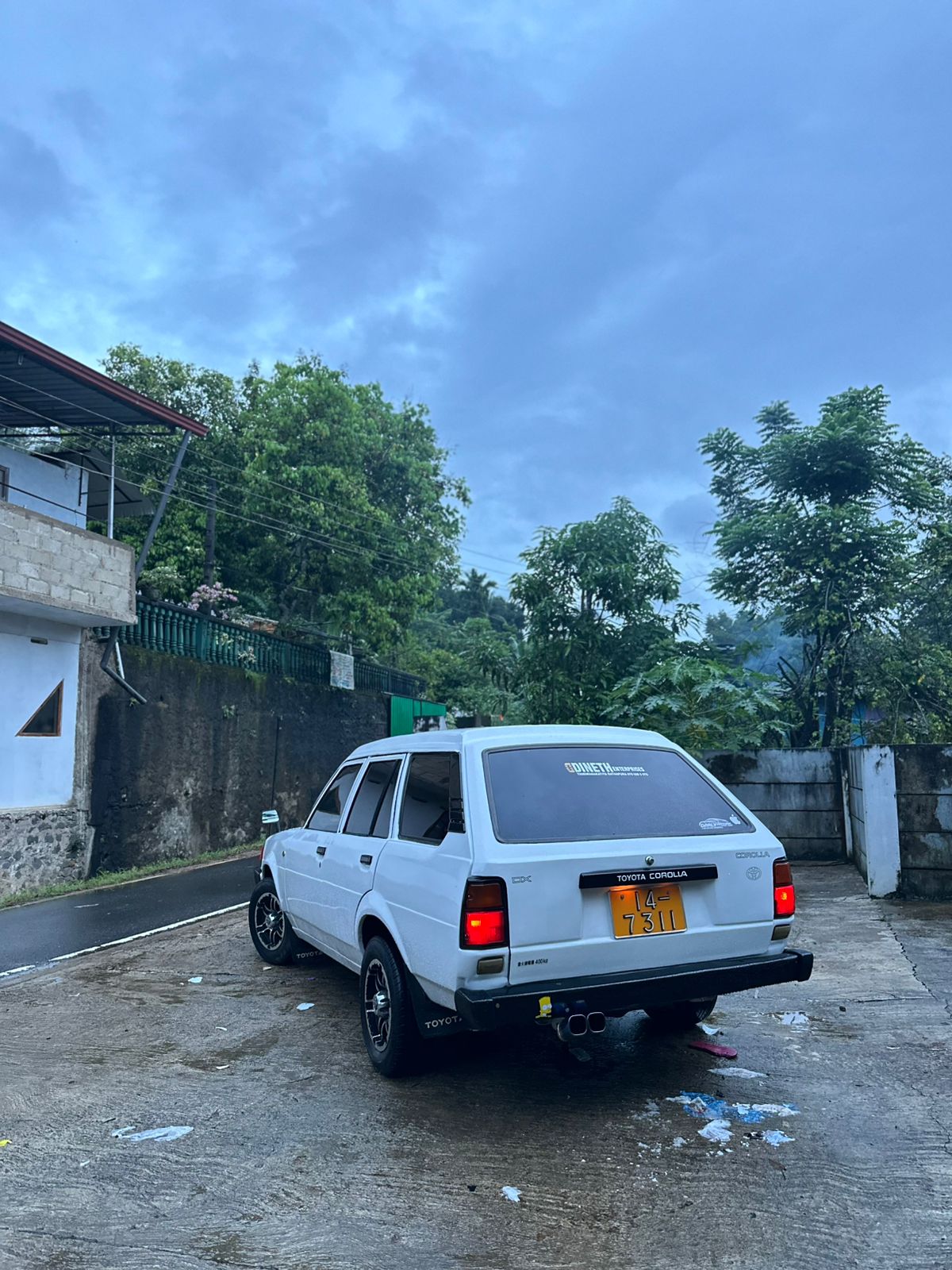 Toyota Corolla DX wagon 1983