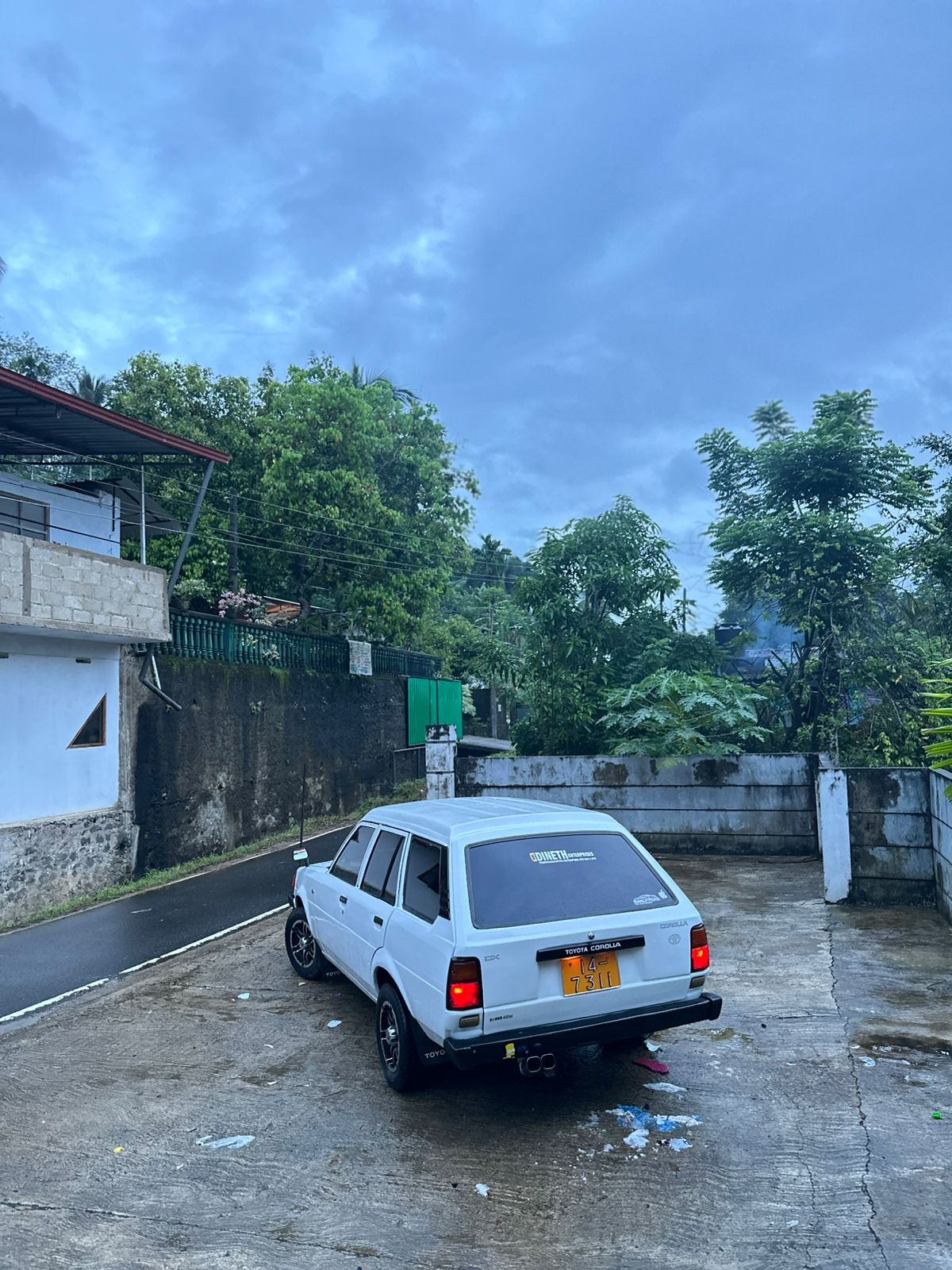 Toyota Corolla DX wagon 1983