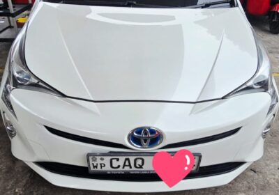 TOYOTA PRIUS 4TH GENERATION – 2016 (Pearl White) home used