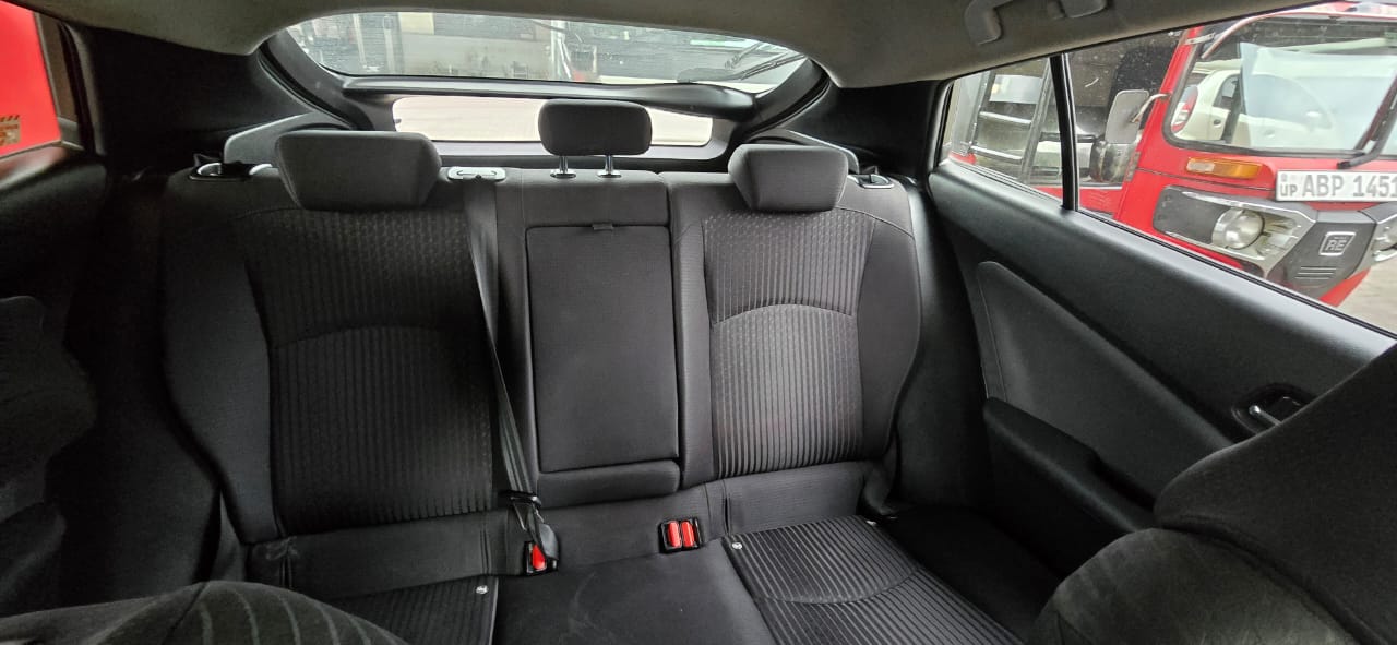 TOYOTA PRIUS 4TH GENERATION – 2016 (Pearl White) home used