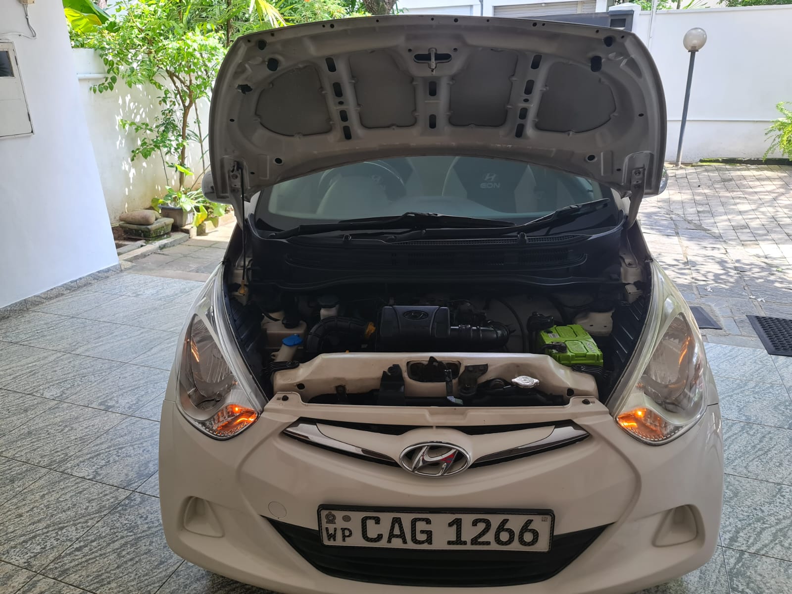 Hyundai Eon Magna 2015