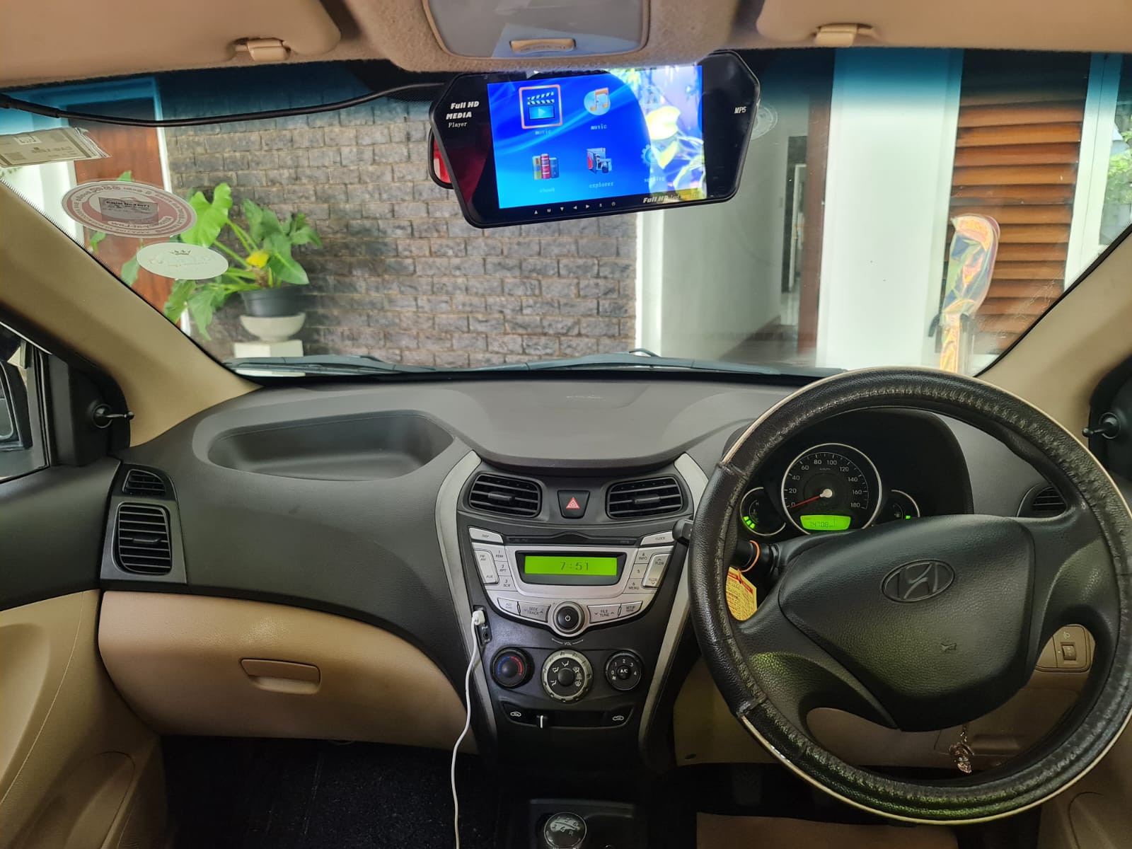 Hyundai Eon Magna 2015