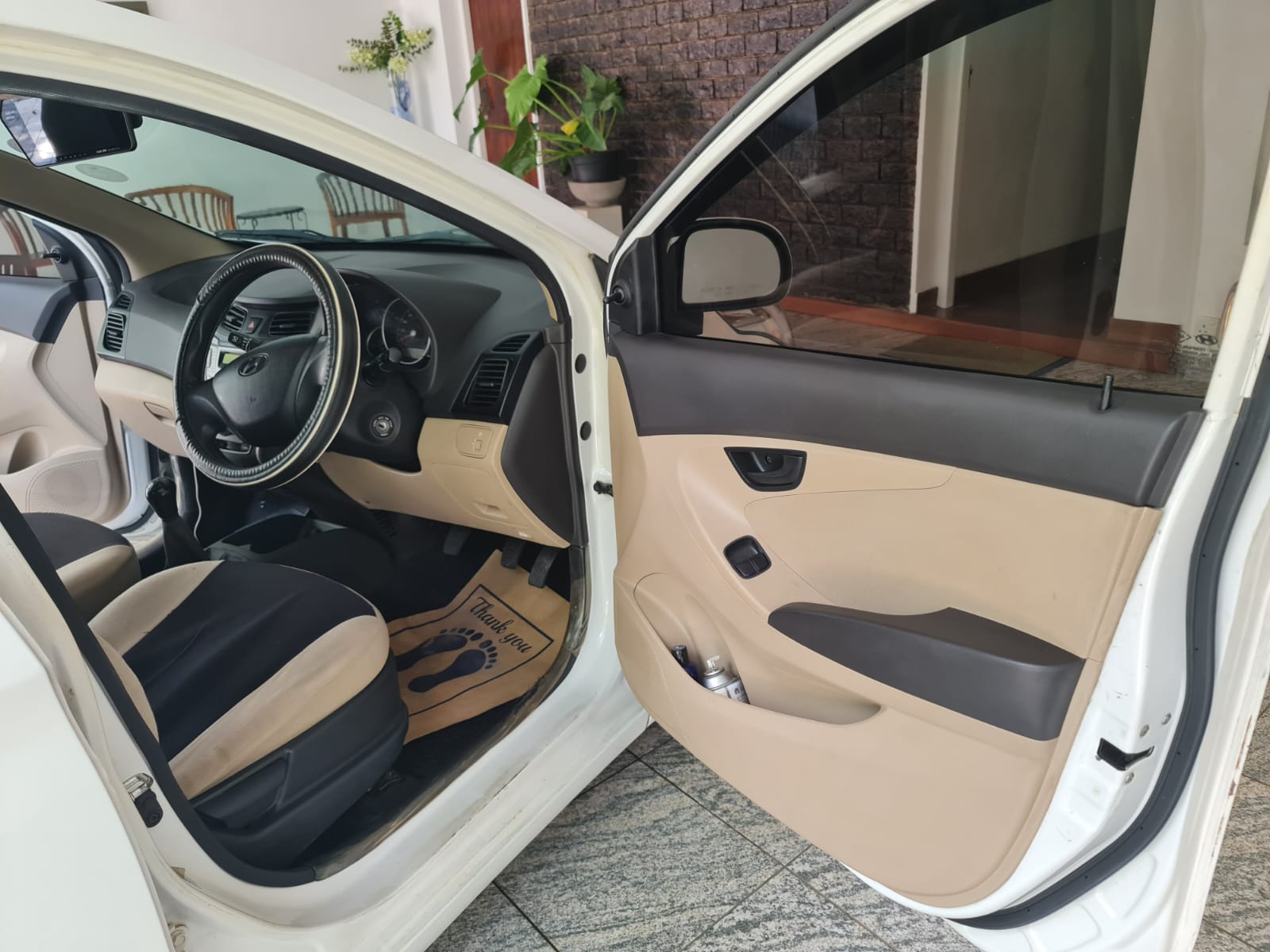 Hyundai Eon Magna 2015