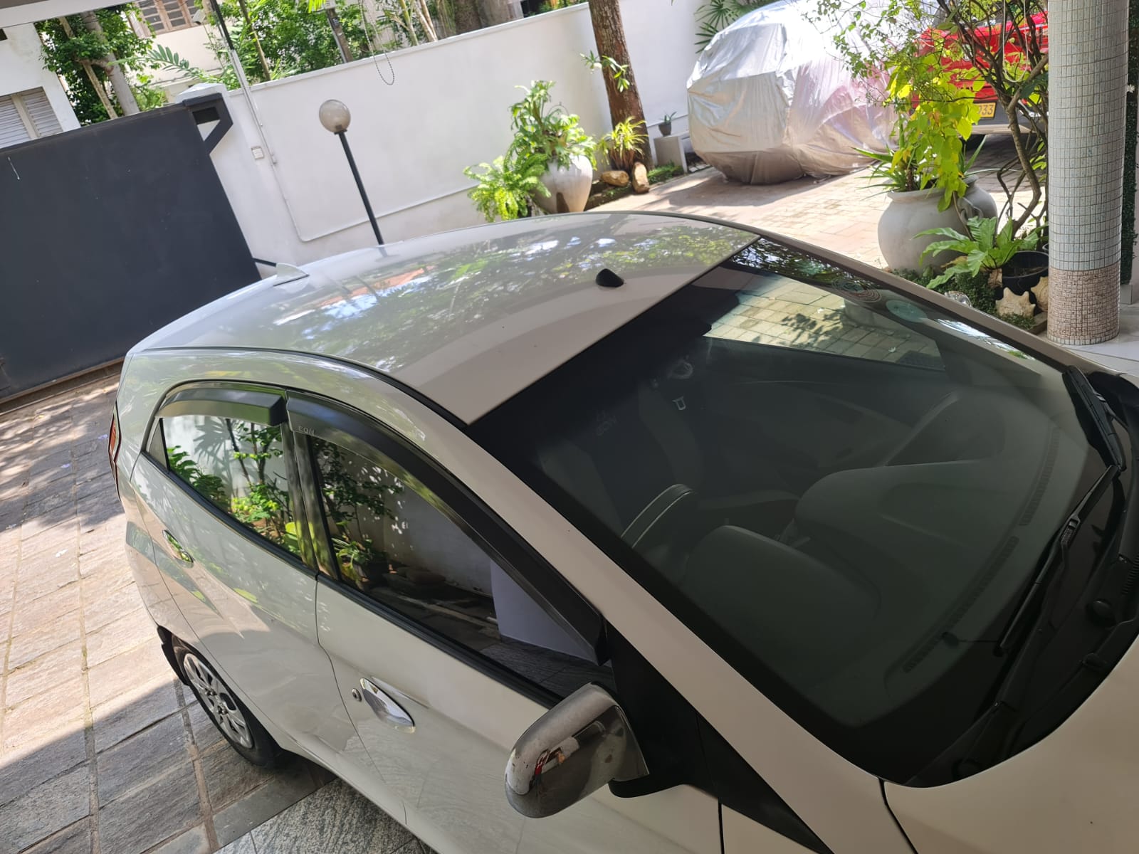 Hyundai Eon Magna 2015