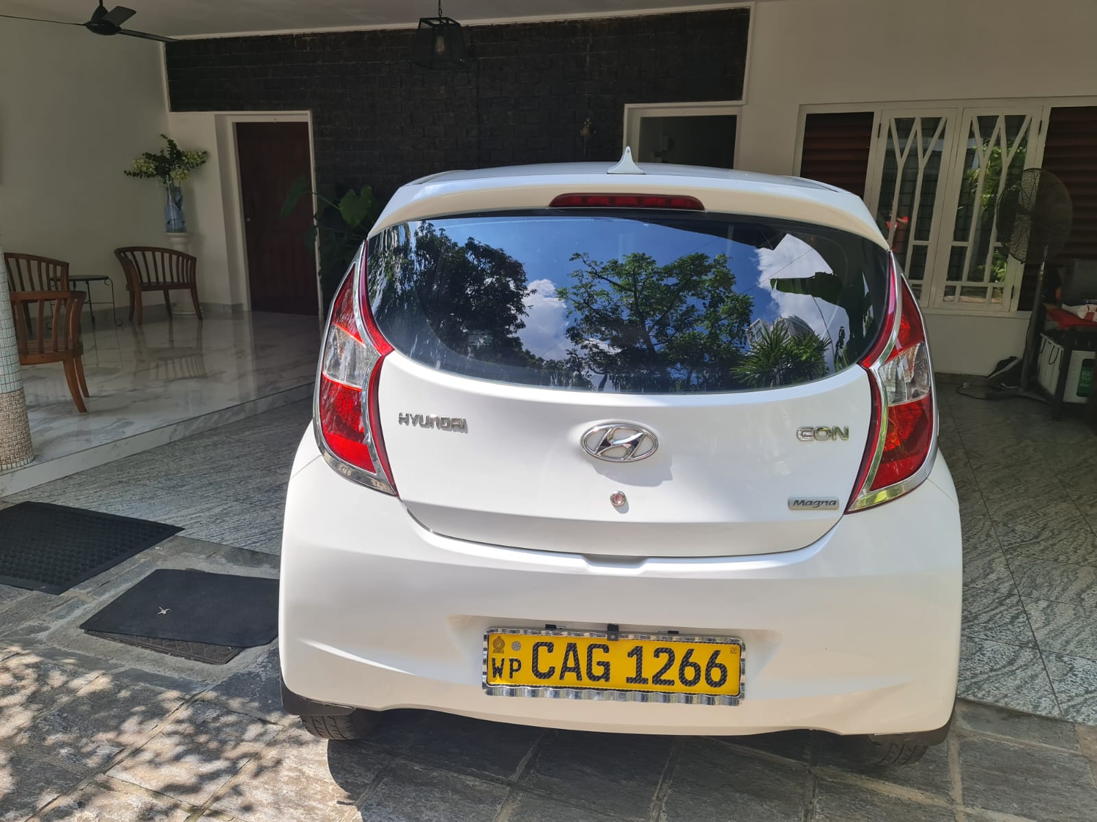 Hyundai Eon Magna 2015