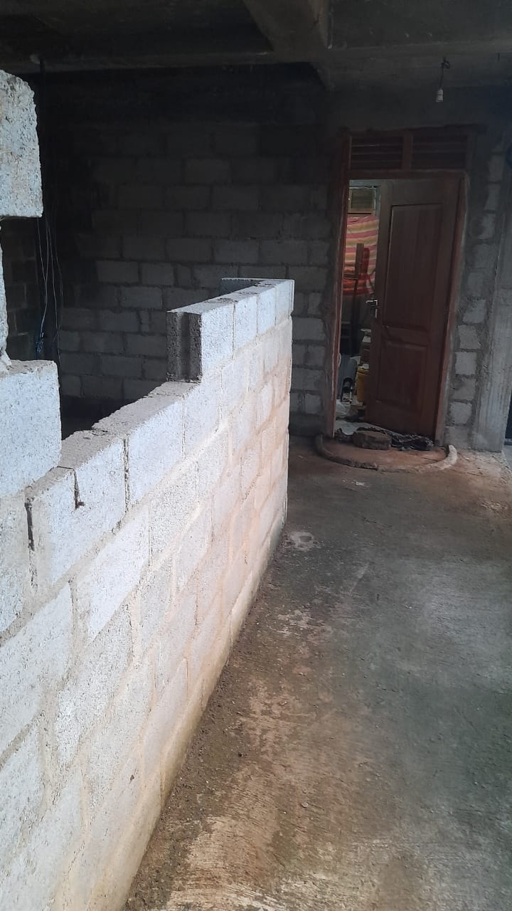 Land With House For Sale In Avissawella, Kosgama