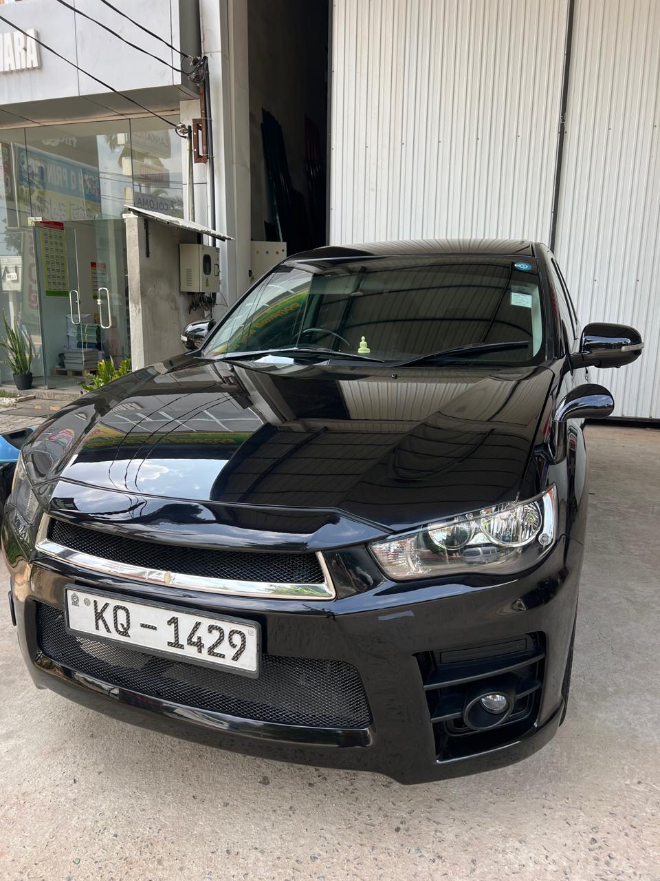 Mitsubishi Outlander 2010
