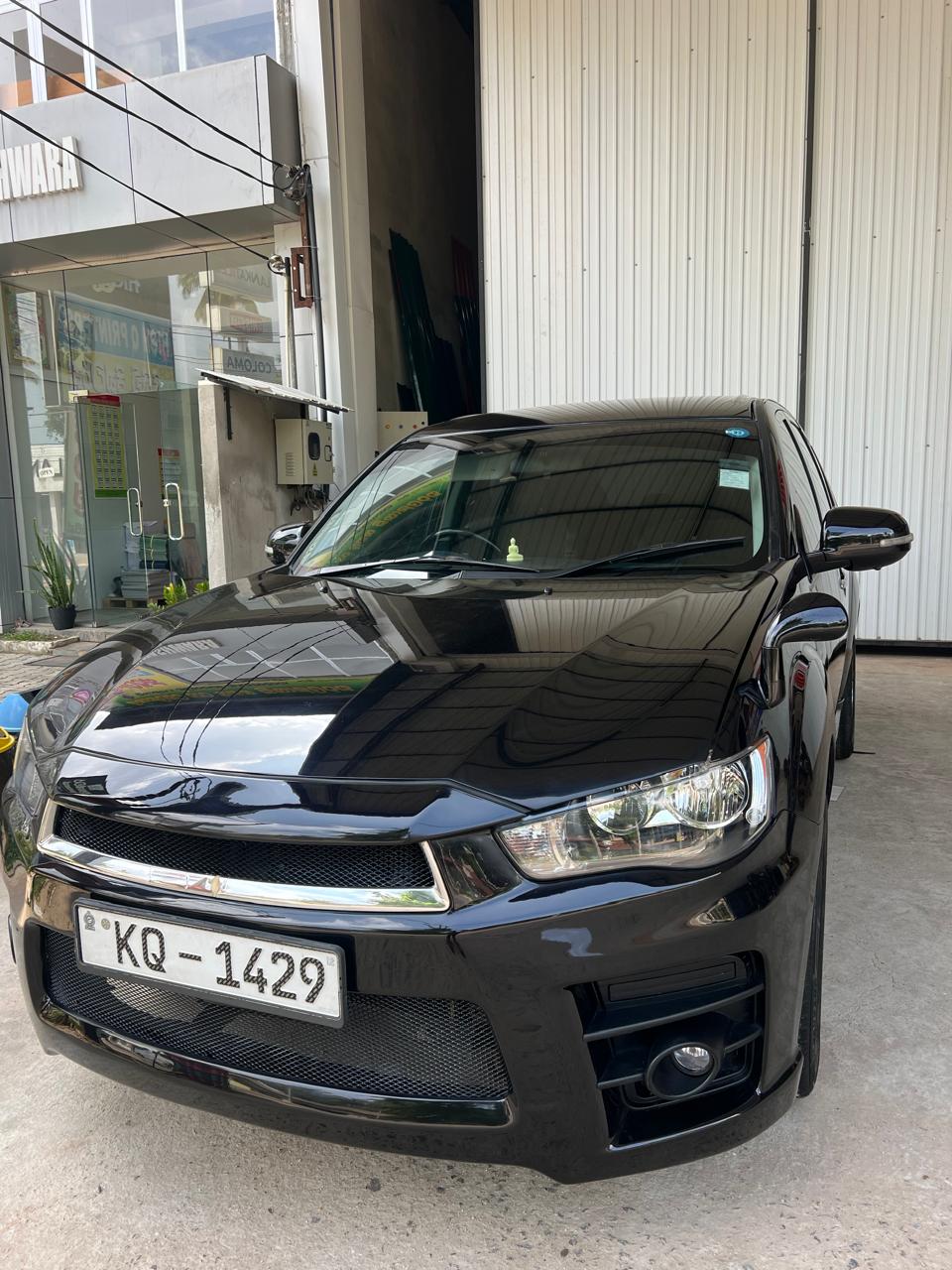 Mitsubishi Outlander 2010