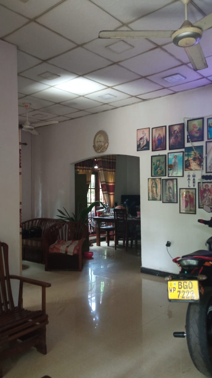 Perfectly Finished House for Sale in Weliweriya