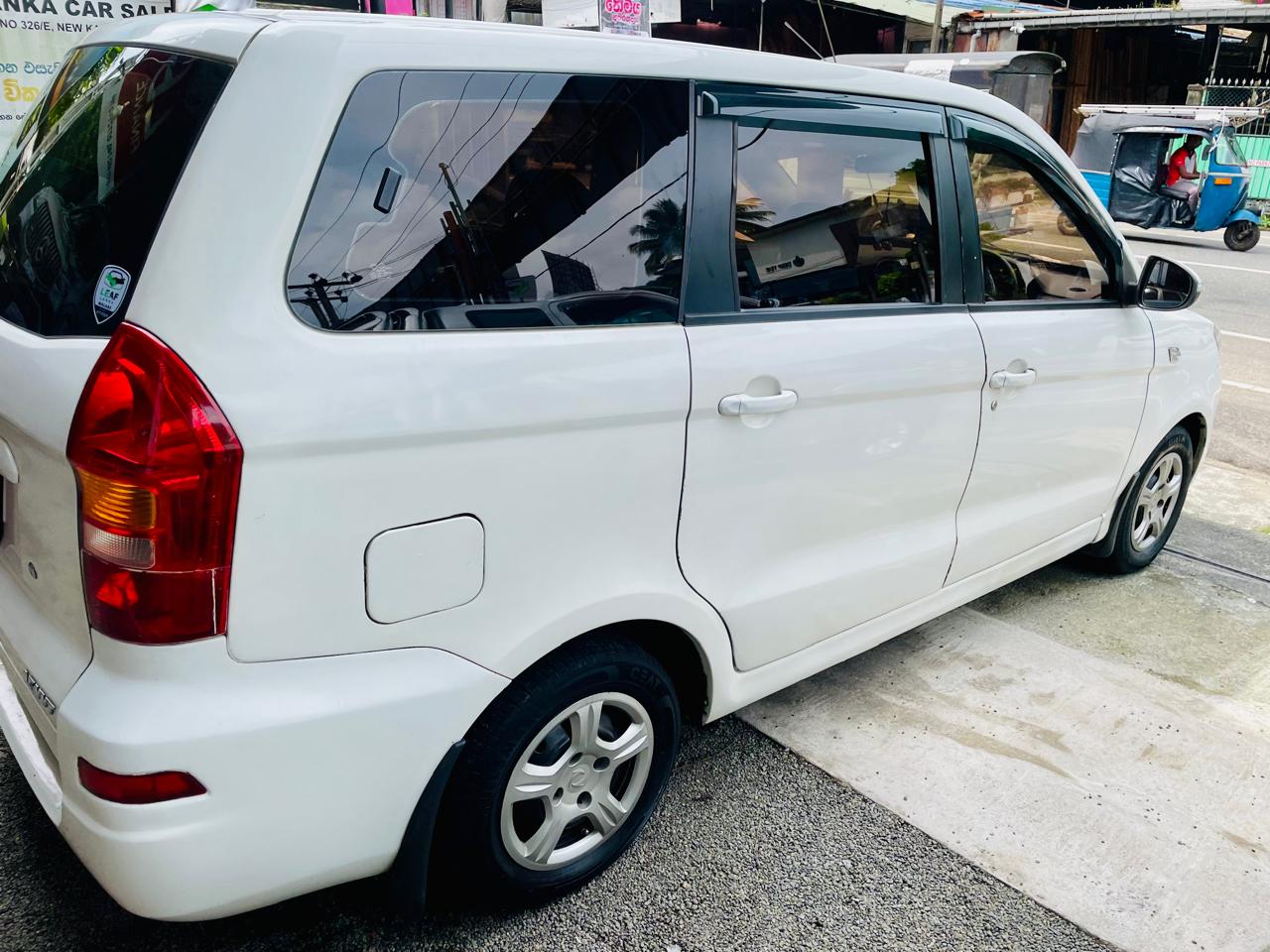 DFSK Glory 330 White 2018