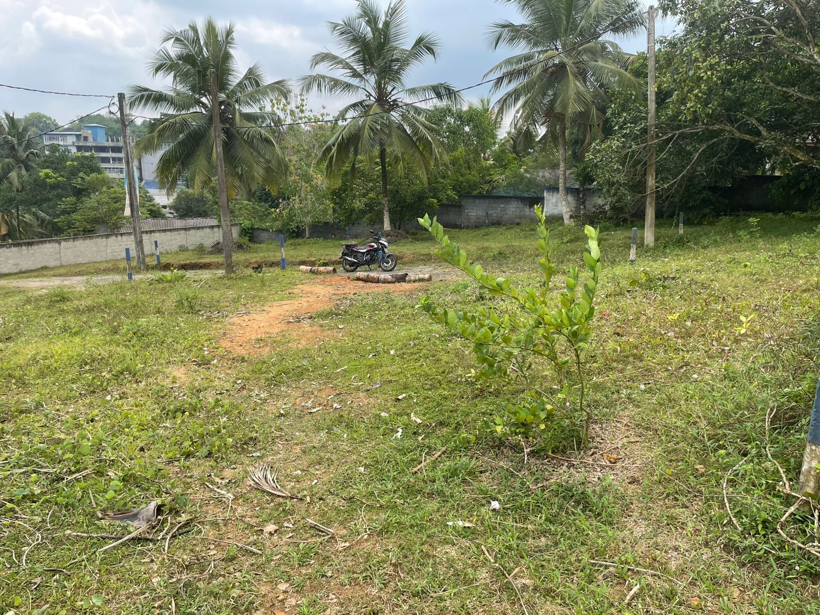 Land for Sale in Watareka 7.7 Perches Near High-Level Road