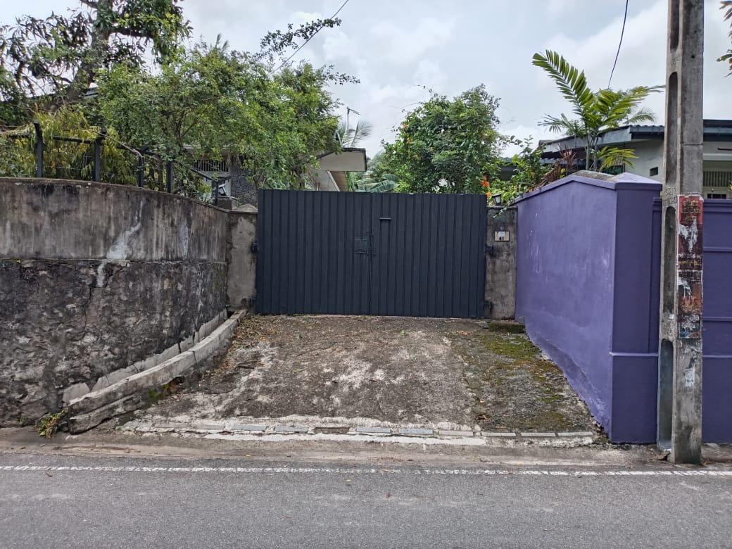 Land with House for Sale Nugegoda