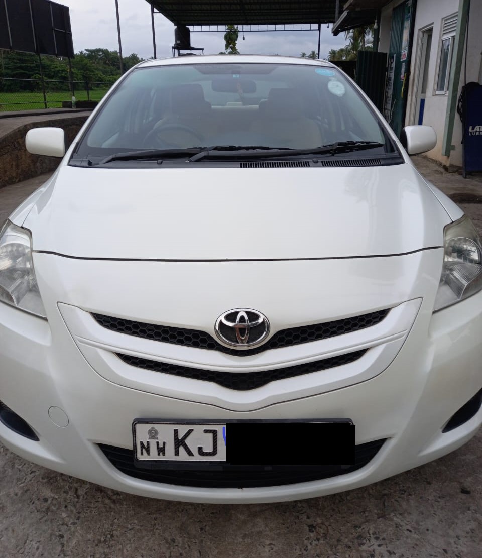Toyota Belta 2008