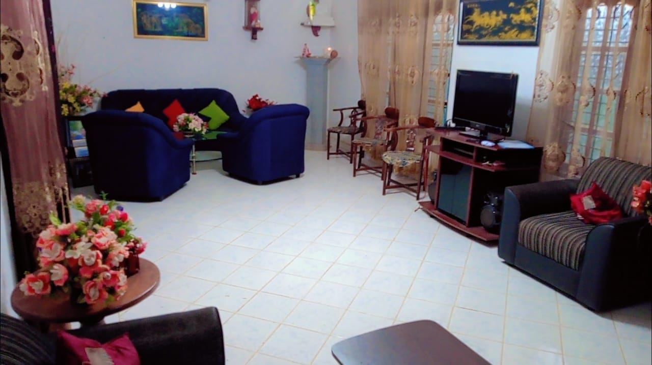 Houses for Sale – Makola