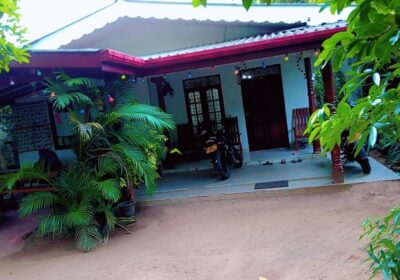 Houses for Sale – Makola