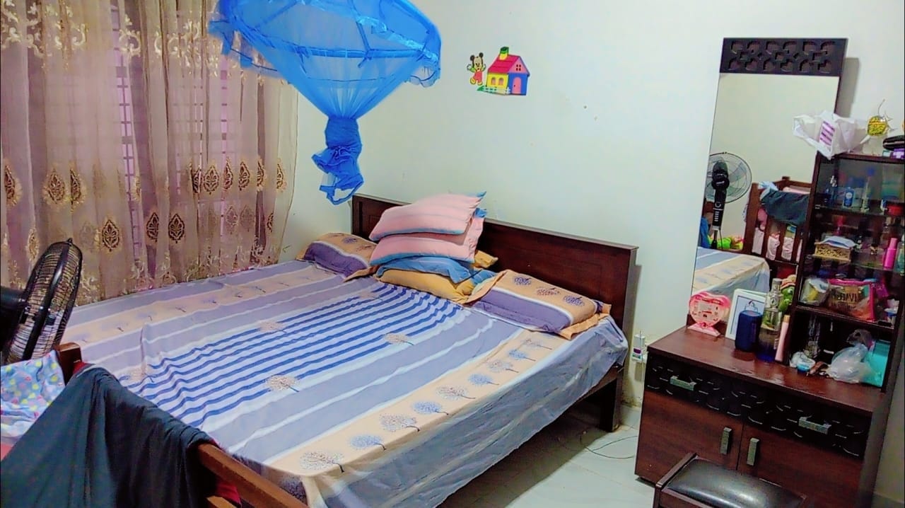 Houses for Sale – Makola