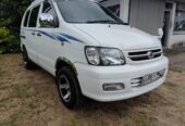 Toyota Noah 2002