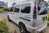 Toyota Noah 2002