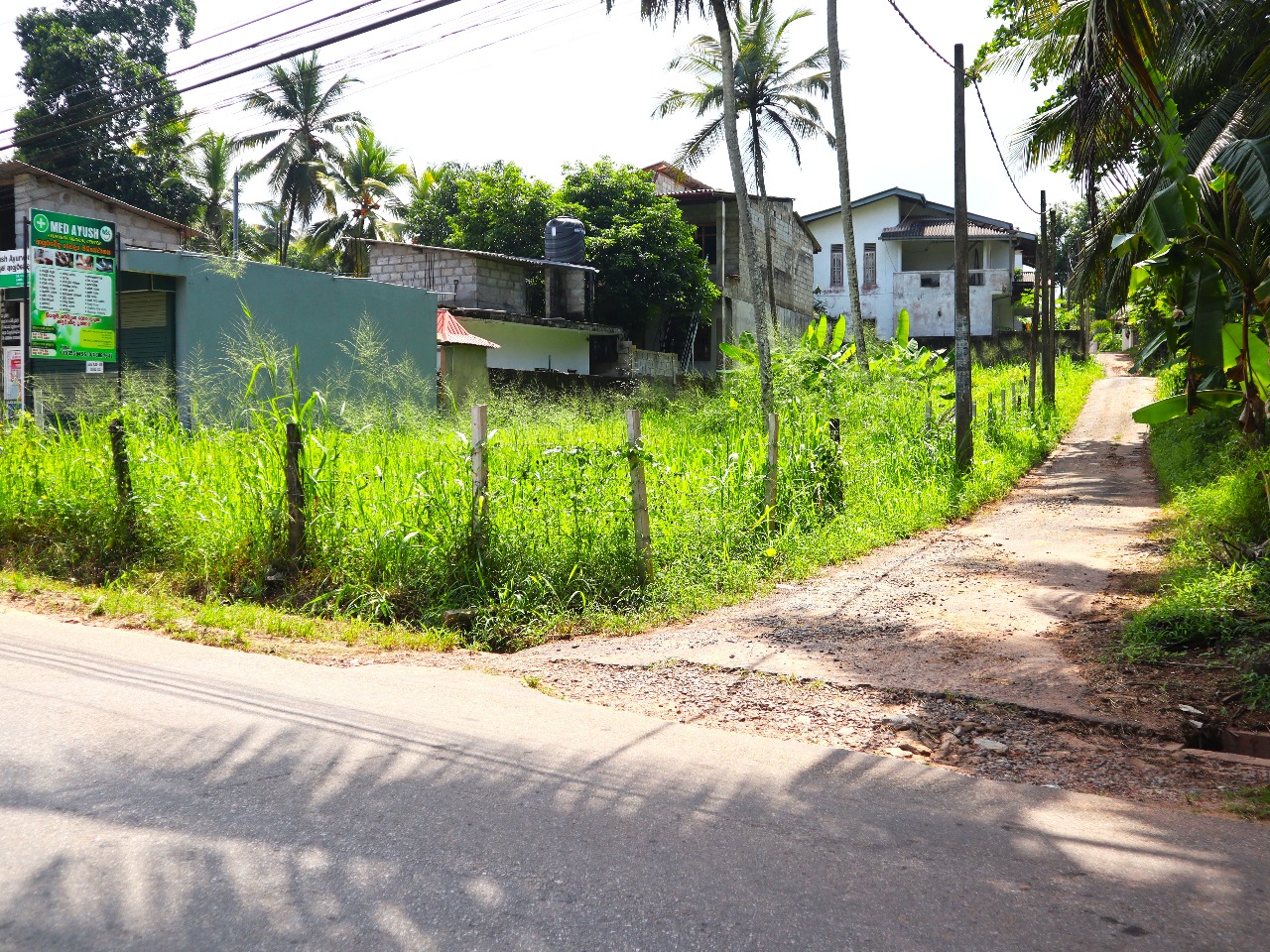 කොට්ටාව මොරගහහේන බස් පාරට මුහුණලා අගනා ඉඩමක්