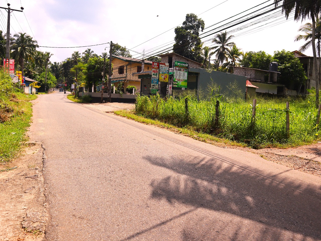 කොට්ටාව මොරගහහේන බස් පාරට මුහුණලා අගනා ඉඩමක්