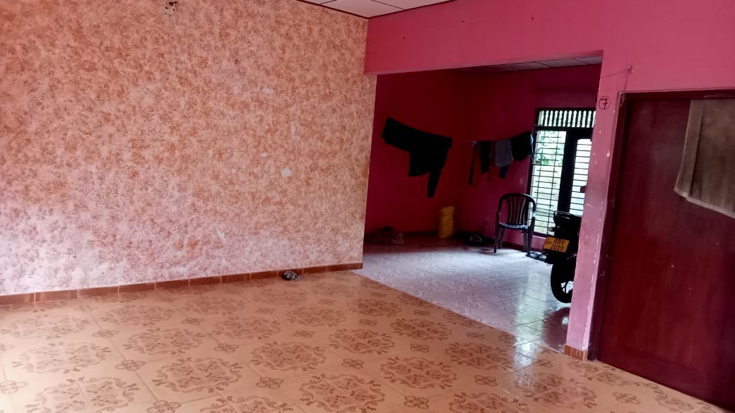 අංග සම්පූර්ණ නිවසක් විකිණීමට – Malwana