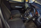 Toyota Vitz 2015