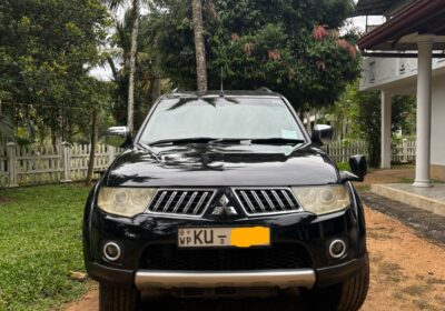 Mitsubishi Montero Sport 2012