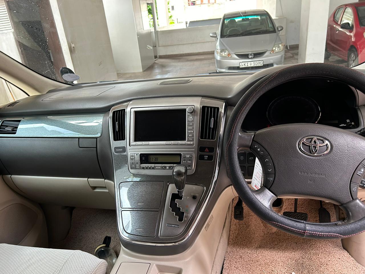 Toyota Alphard Hybrid 2008